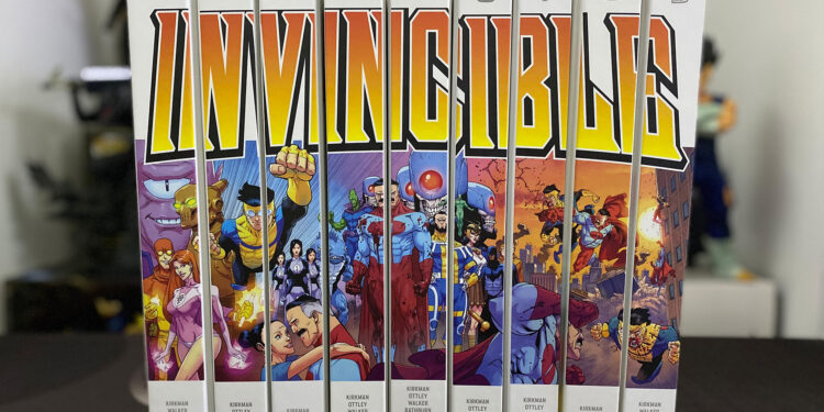 Invincible – Robert Kirkman, Cory Walker e Ryan Ottley